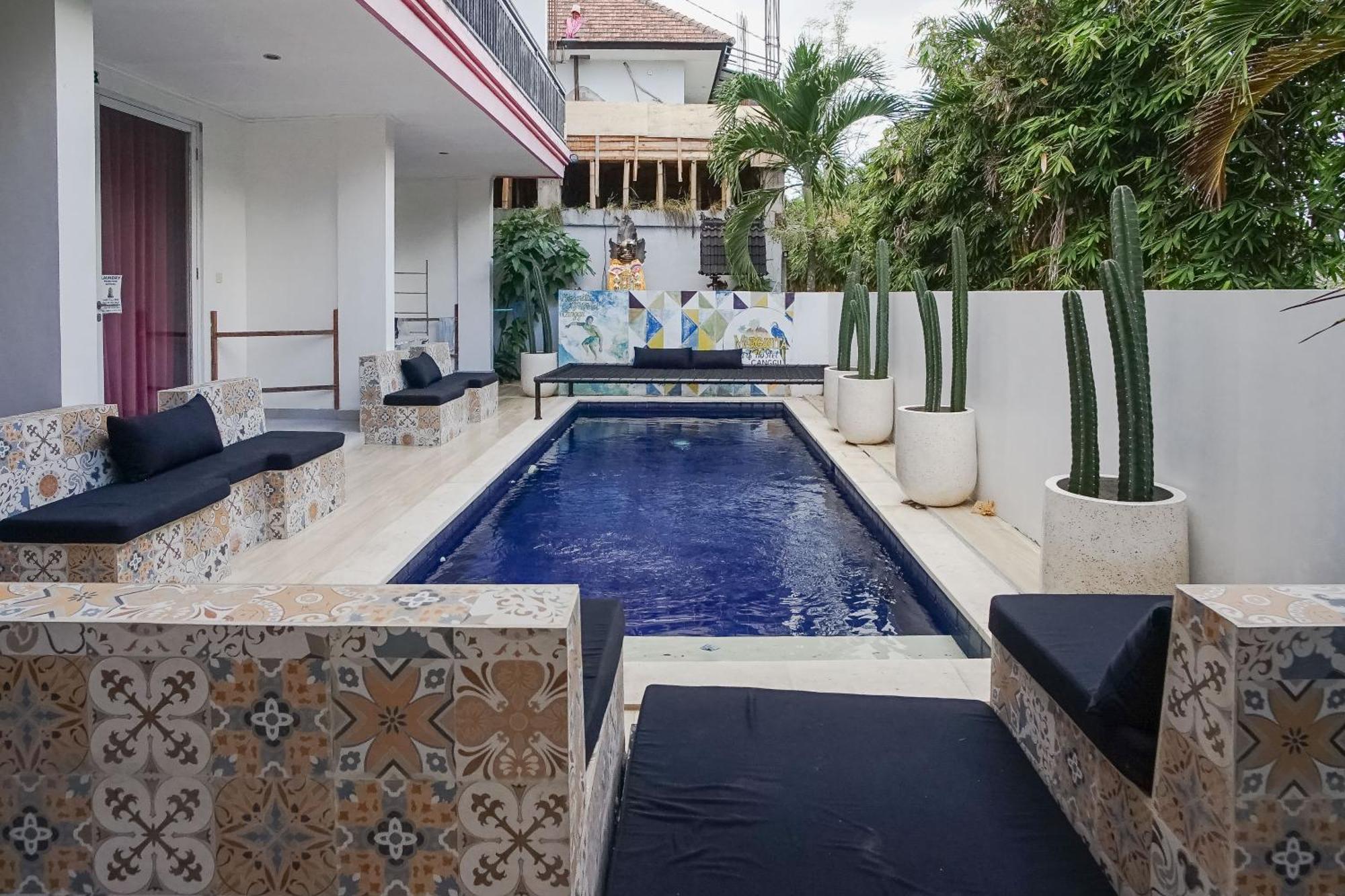 Margarita Surf Hostel Canggu Eksteriør billede