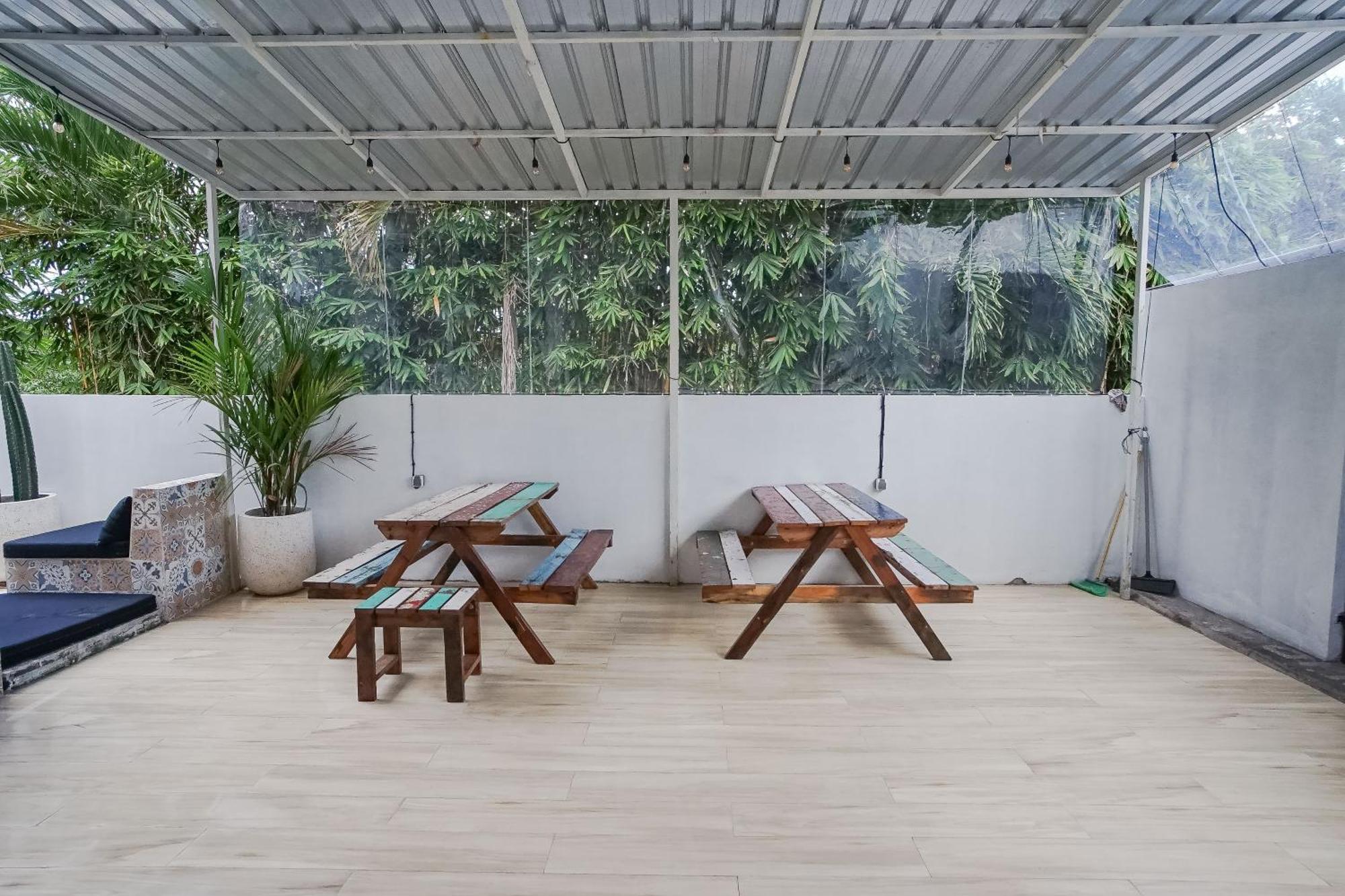 Margarita Surf Hostel Canggu Eksteriør billede